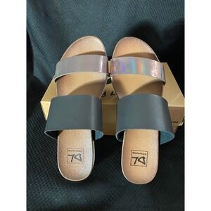 Dirty Laundry Can't Stop Black Sandals Size 10 Holographic Iridescent Slides